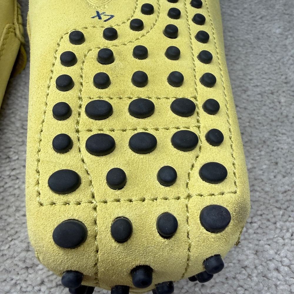 Tod's Lemon Suede Men's Driving Loafers - Picture 7 of 16